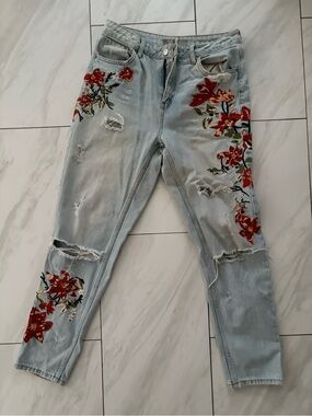 Nordstrom Light Blue Distressed Jeans with Red Floral Embroidery